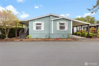 MOVE IN READY - WELL MAINTAINED HOME!