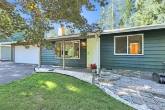 Newly Renovated Bothell Rambler!