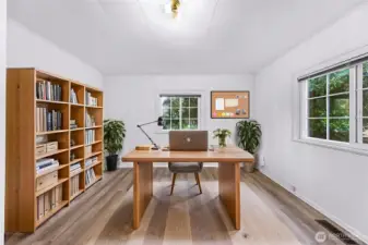 Virtually Staged office