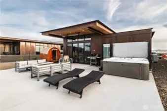 Welcome to this amazing home in the Cave B resort.