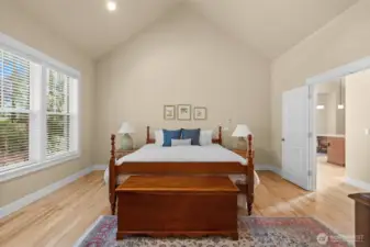 Spacious vaulted ceilings