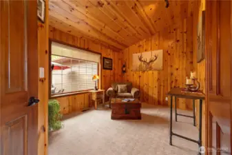 Office/bonus room