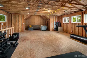 Such great space for workout room, extra living space, home office or more! Customize to your needs.