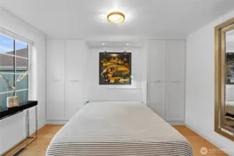 2nd bedroom with Murphy bed pulled out.