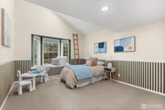 2nd bedroom with loft