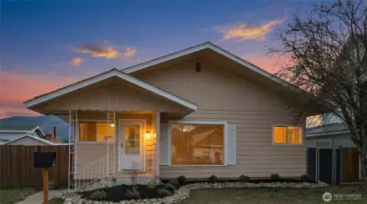 Welcome to 107 W 2nd Cle Elum, WA