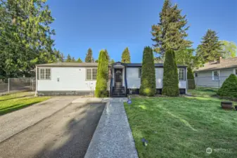 Classic mid-century 3 bed, 2 bath home.