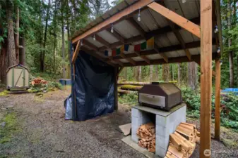 Covered shed with wood-fired pizza oven!