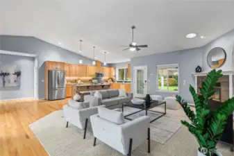 Let's head out to the back yard, but first, floorplans!