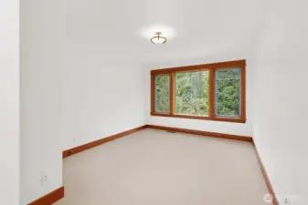 Nice 3rd bedroom on upper level