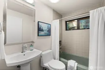 Main bathroom
