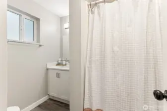 Lower Level ADU 3/4 Bathroom