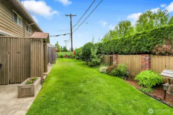 Enjoy peaceful sightlines of neighboring yards and shared green space, a quiet, open feel just outside your door.    Enjoy peaceful sightlines of neighboring yards and shared green space — a quiet, open feel just outside your door.