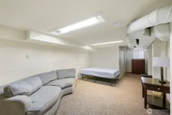 downstairs bedroom 2
