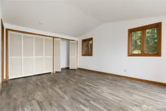 Primary bedroom offers the possibility of a 105' en-suite.