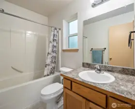 Ensuite Primary Bathroom