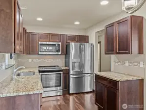 Kitchen w/ Stainless appliances