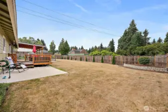 This yard has so many possibilities.
