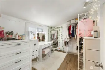 Bonus room or office or ??