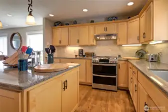 Propane range and double convection oven are ideal for cooking for a crowd!