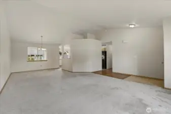 largr open Living room dining room
