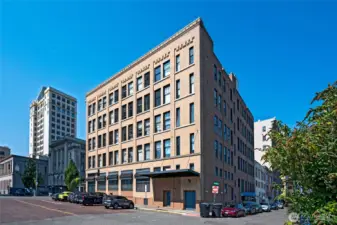 Cliff Street Loft back entrance