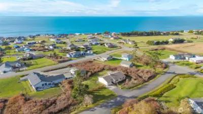 The two view protection vacant lots in front of the home are included in the sale. They are both also buildable, so they're an excellent investment.