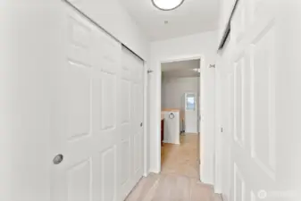 Dual Closet Spaces
