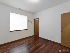 2nd Bedroom with large closet.