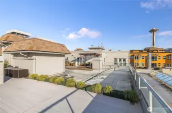 Take in iconic Space Needle views from the rooftop terrace and enjoy incredible fireworks displays on New Year’s and the Fourth of July.