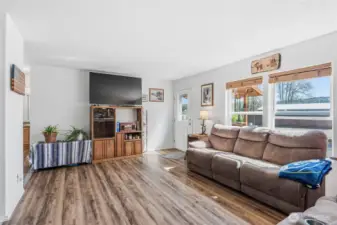 Livingroom and front door