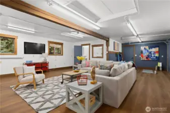 Giant flex space off the garage. Let your imagination run wild.