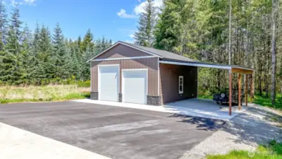 36x36 shop 24x36 carport 200amp service, insulated and sheeted.