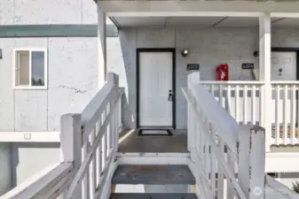 Welcome to G#205, 2nd Floor townhouse style unit.