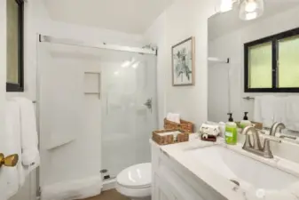 Primary Bath, Brand new everything in the Bathroom