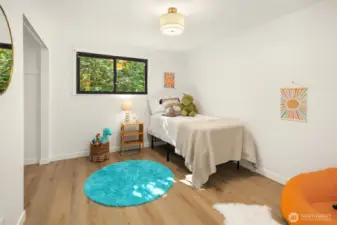 Bedroom 2 set up w twin, Brand new Overhead light