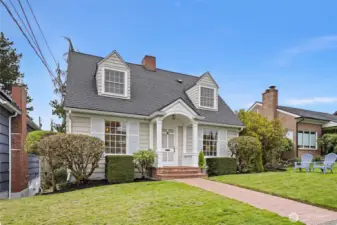 Inviting 3 level Cape Cod sited on expansive street-to-street lot in Tacoma’s favorite Old Town neighborhood.