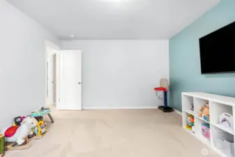 Another view of onus room