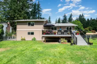 Plenty of level yard space for enjoyment!
