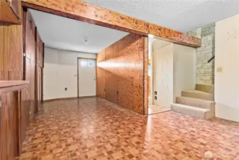 Entry to basement