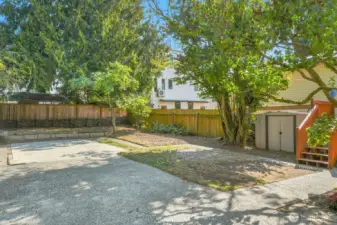 Wonderful 5,500 SF Lot!