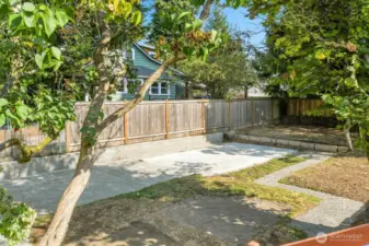 Wonderful 5,500 SF Lot!