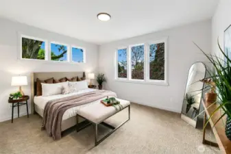 Hotel-like primary suite