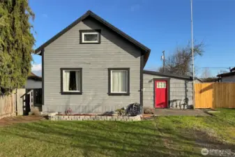 Welcome to 1121 Georgiana Street, Port Angeles, WA!