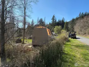 Looking west on Mt Entrance Road