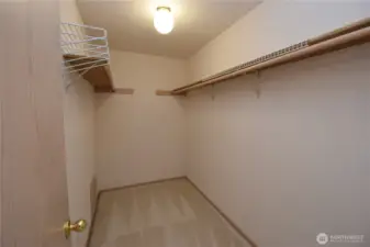 primary bath walk in closet