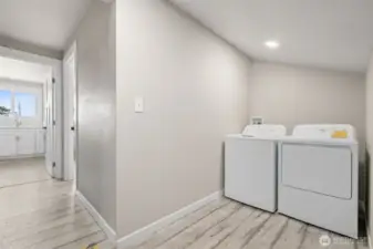Upper laundry