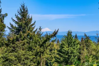 Peek-a-boo Cascade Views on a clear day!