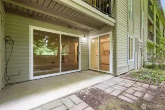 Covered back yard patio with views of the golf course