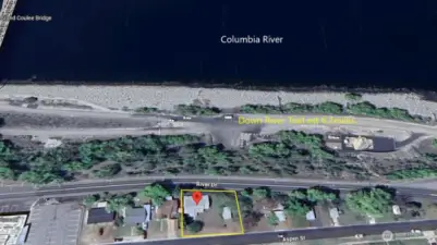 Some views from back of Columbia River & Crown Point Vista. Walking distance to shopping, dining, parks, schools, Down River Trail.